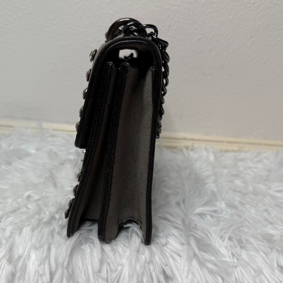 Jessica Simpson Purse - Picture 2 of 14